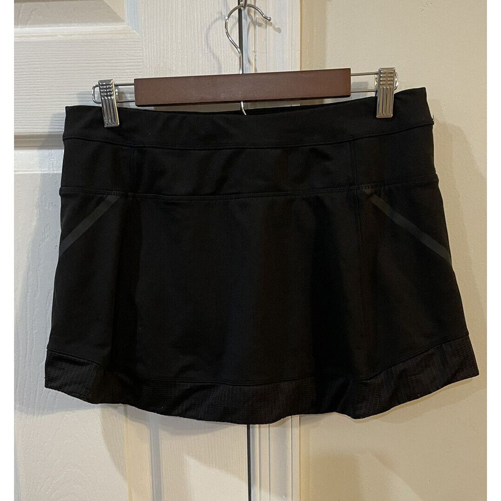 Athleta Women's Black Skort Sz M Back Zip Pocket